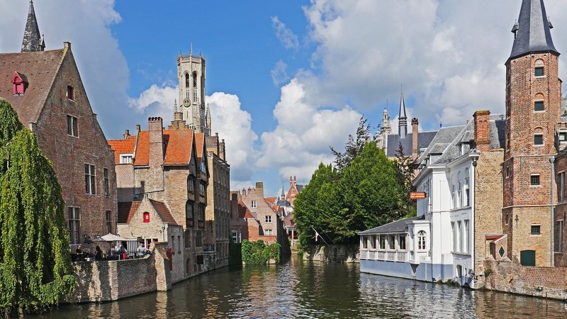 Bruges near Brussels canal houses